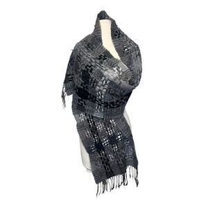 Suntrai of Ireland Wool Scarf Open Weave Gray Black Fringe NWOT‎ *READ*